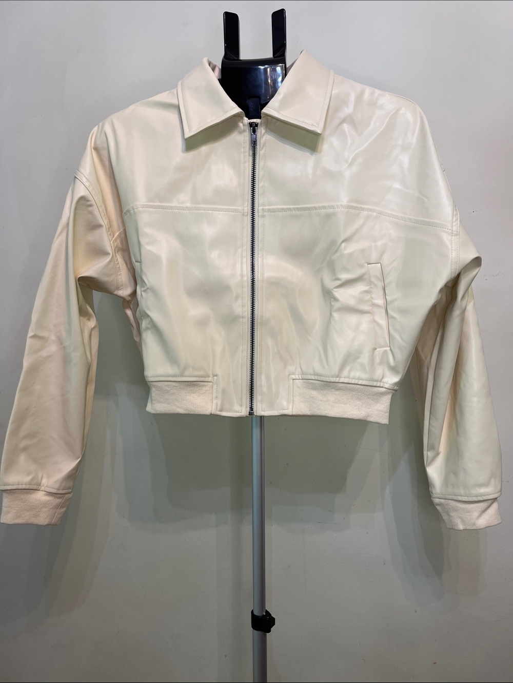 idem ditto Cropped Cream Faux Leather Zip-Front Jacket NEW